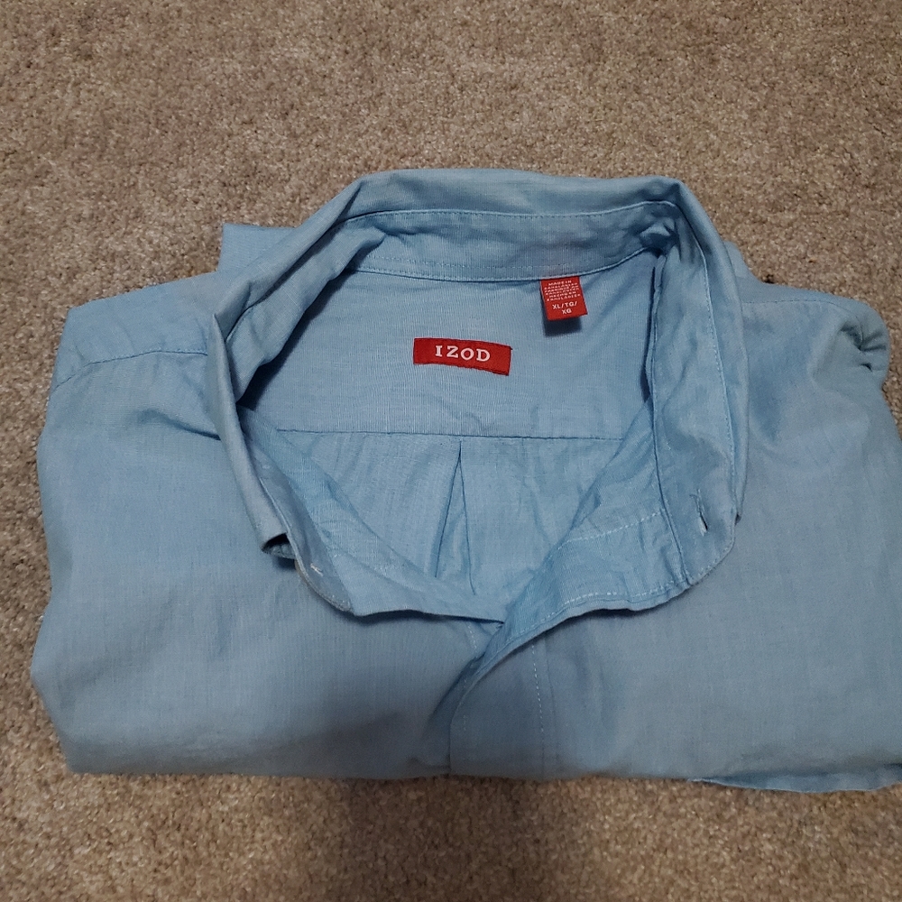Men's XL long sleeve button up Izod shirt